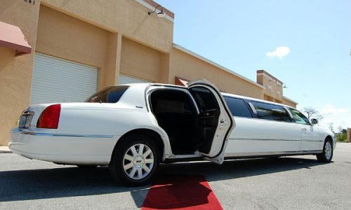 8 Person Lincoln Stretch Limo Austin